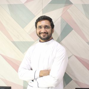 Smileplus_Dr_Murli_Sinojiya_1